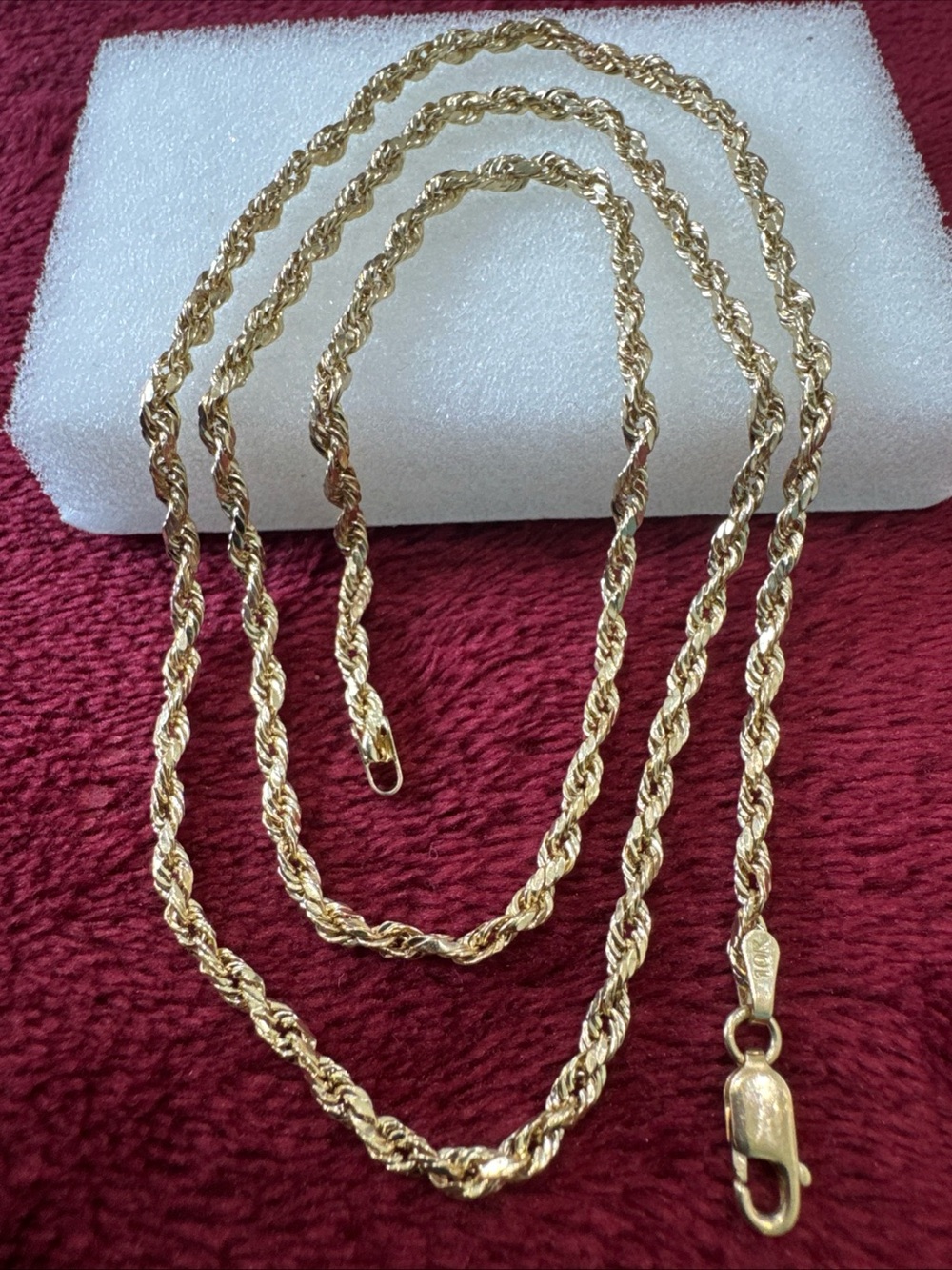 10K Yellow Gold Rope Chain 22” 2mm 3.2g Lobster Clasp Preowned